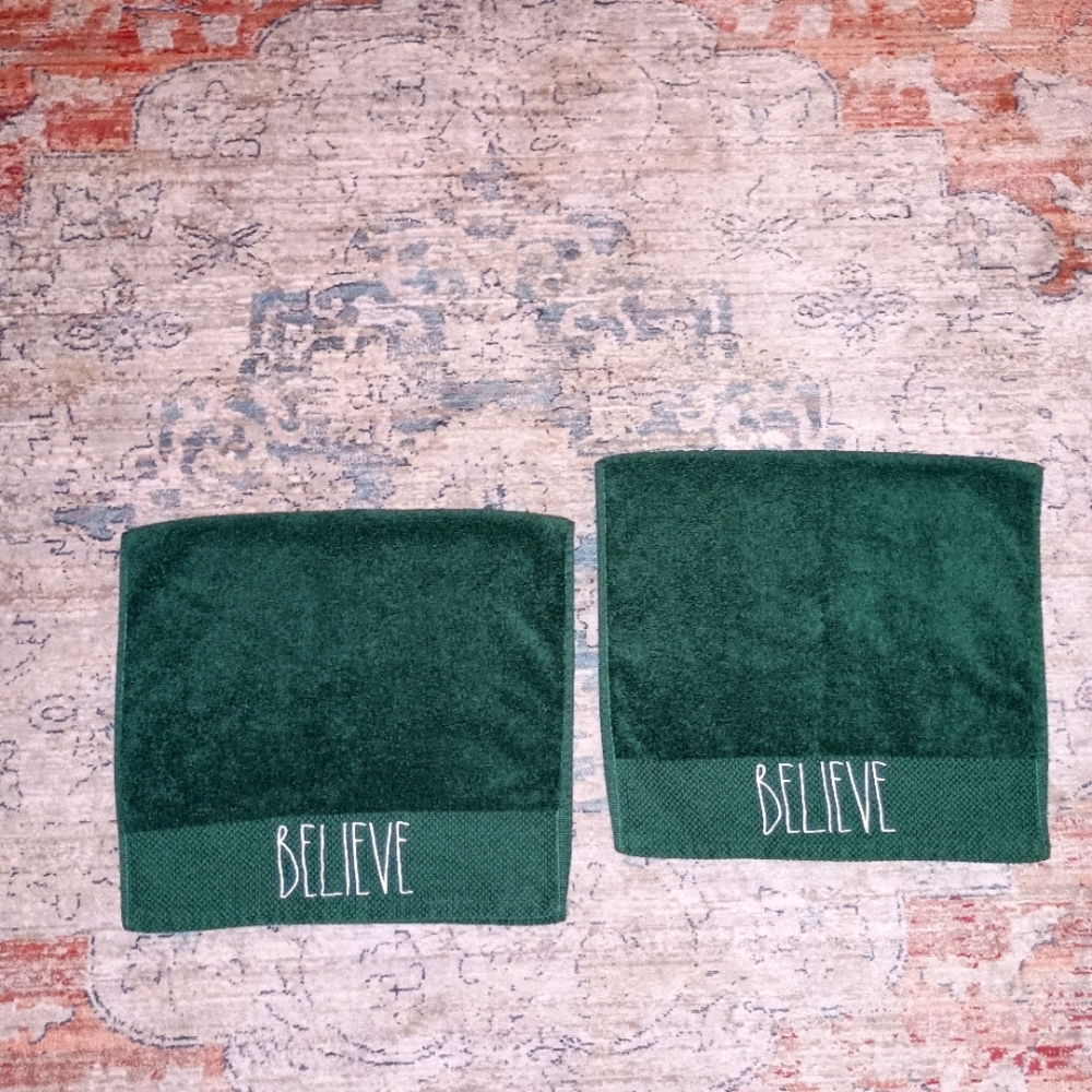 Rae Dunn Green White "Believe" Hand Towels